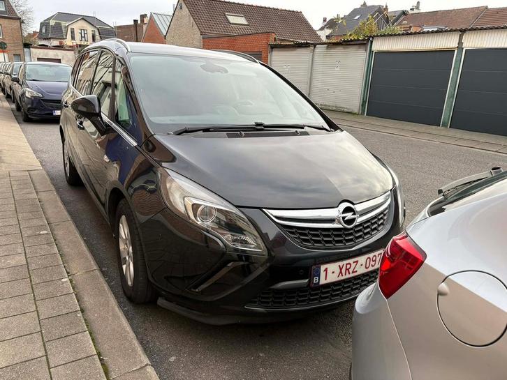 Opel zafira Tourer eco flex (euro 6b ), Autos, Opel, Particulier, Zafira, Caméra de recul, Régulateur de distance, Airbags, Air conditionné