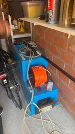 Watertank 230liter met pomp & borstel, Ophalen, Zo goed als nieuw