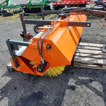 Veegmachine METAL-TECHNIK beschikbaar voor biedingen