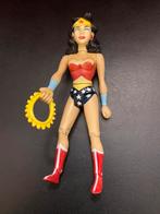 Figurine articulée Wonder Woman vintage, Enfants & Bébés, Jouets | Figurines, Utilisé
