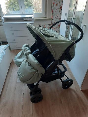 Mooie kinderwagen 2 keer gebruikt 