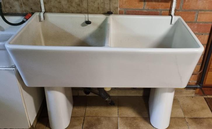 Oude dubbele wasbak (keramiek), Doe-het-zelf en Bouw, Sanitair, Gebruikt, Overige typen, Ophalen