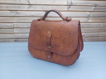Vintage lederen tas met dubbele flap - karaktervol en uniek beschikbaar voor biedingen