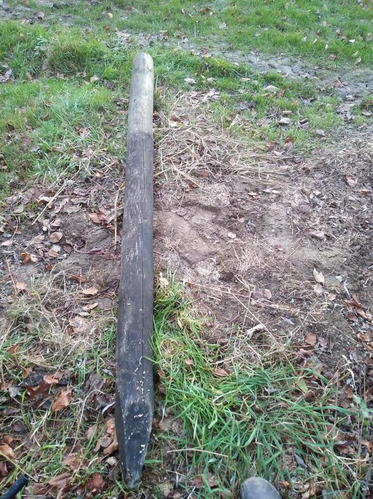 Zware kastanje houten paal , L 260 cm, dia 14 á 15 cm, Tuin en Terras, Palen, Balken en Planken, Ophalen