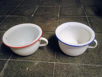 Emaillen pispotten  beschikbaar voor biedingen