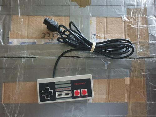 OP AANVRAAG > Originele Nintendo Nes Controller, Games en Spelcomputers, Spelcomputers | Nintendo Consoles | Accessoires, Refurbished