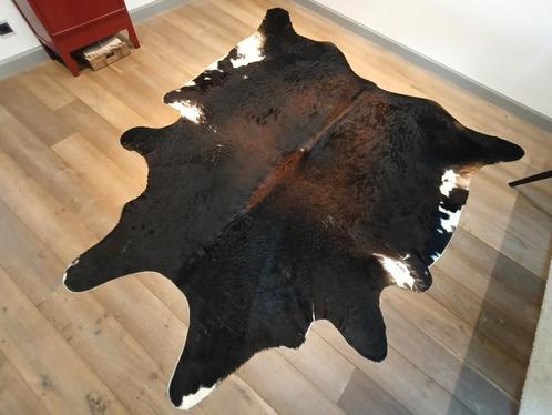 Koeienhuid 1ste keuze, Huis en Inrichting, Stoffering | Tapijten en Vloerkleden, Zo goed als nieuw, 200 cm of meer, 200 cm of meer