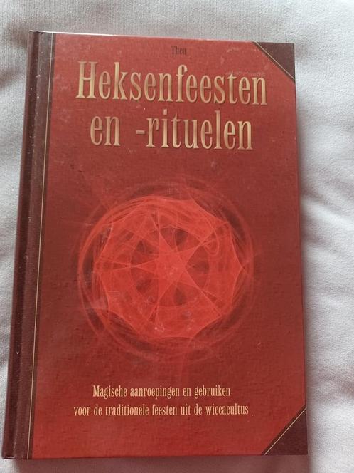 Heksenfeesten en rituelen, Boeken, Esoterie en Spiritualiteit, Nieuw, Achtergrond en Informatie, Spiritualiteit algemeen, Ophalen of Verzenden