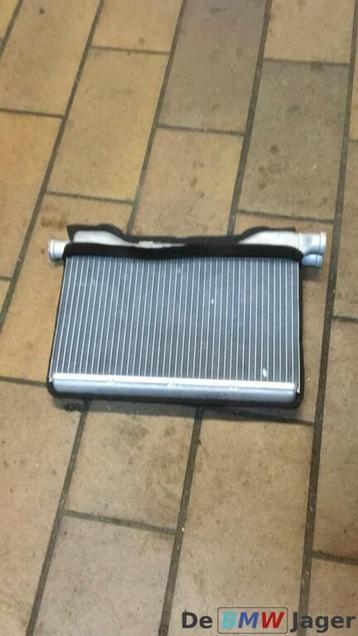 Kachelradiateur BMW 5 6 7 serie F modellen 8206001 beschikbaar voor biedingen