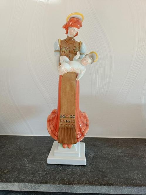 Herend porselein. Madonna met kind. Hoogte: 36 cm., Antiquités & Art, Antiquités | Porcelaine, Enlèvement ou Envoi