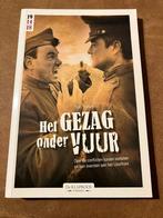 Het gezag onder vuur - Tom Simoens, Boeken, Tweede Wereldoorlog, Ophalen of Verzenden, Zo goed als nieuw, Algemeen