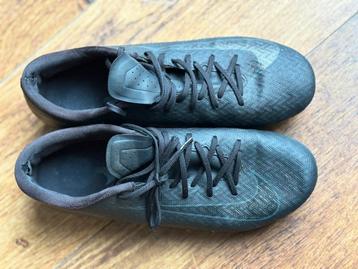 Zwarte NIKE Mercurial voetbalschoenen maat 41 beschikbaar voor biedingen