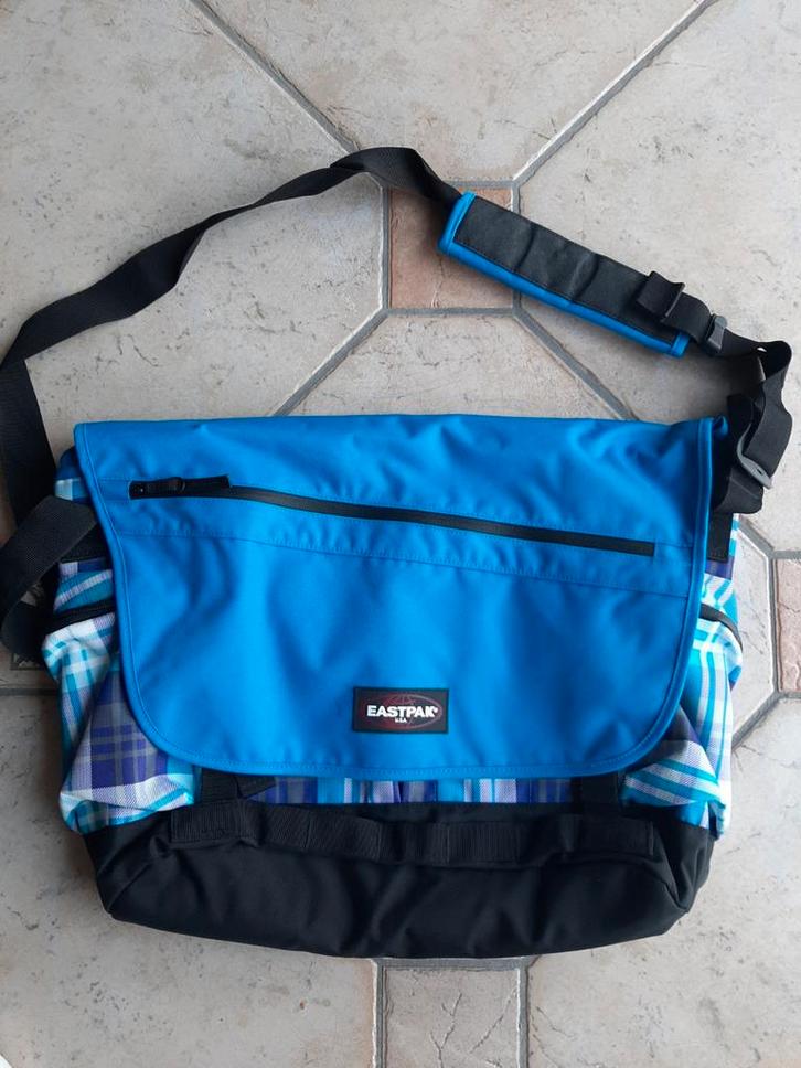 Schoudertas Eastpak, Handtassen en Accessoires, Tassen | Schooltassen, Zo goed als nieuw, Schoudertas, Ophalen of Verzenden