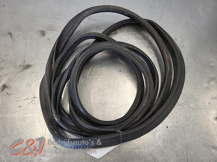 Achterkleprubber van een Mercedes V-Klasse, Auto-onderdelen, Carrosserie, Mercedes-Benz, Gebruikt, 3 maanden garantie, Ophalen of Verzenden