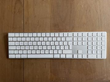 Clavier qwertzuiop, Informatique & Logiciels, Claviers, Comme neuf, Enlèvement, Autres dispositions, Apple