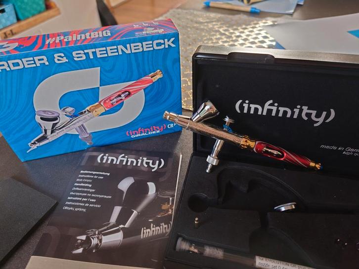 Aérographe deux en un Harder & Steenbeck Giraldez, Hobby & Loisirs créatifs, Modélisme | Autre, Comme neuf, Enlèvement ou Envoi