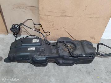 Brandstoftank Land Rover Discovery 4 Diesel Tank  3.0 beschikbaar voor biedingen