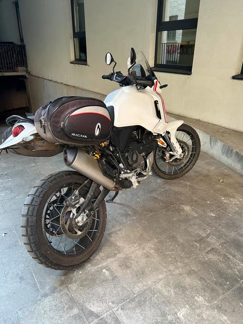 Ducati Desert X, in onberispelijke staat, 1ste eigenaar,, Motoren, Motoren | Ducati, Particulier, Enduro, meer dan 35 kW, 2 cilinders