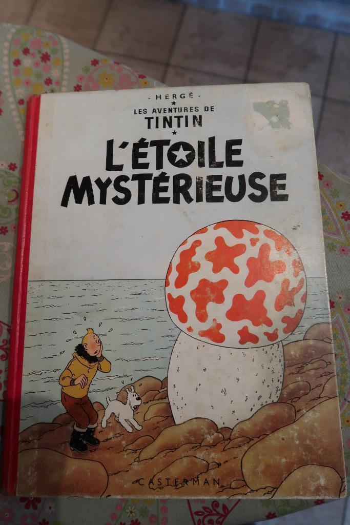 Tintin - L'étoile mystérieuse, Boeken, Stripverhalen, Gelezen, Ophalen of Verzenden