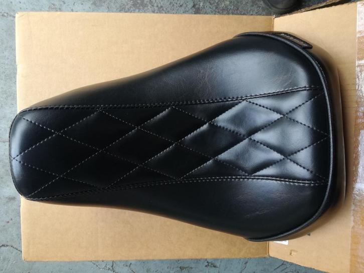 Le Pera zadel Sportster solo Bel-Air bj 04-06, 10-22, Motoren, Onderdelen | Harley-Davidson, Nieuw, Ophalen of Verzenden