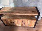Mangohouten meubel (dressoir), Huis en Inrichting, Kasten | Dressoirs, Ophalen, 100 tot 150 cm, Zo goed als nieuw, Metaal