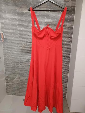 Rood kleedje met corset maat M