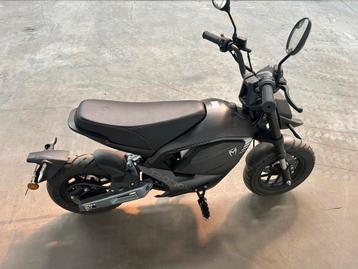 Elektrische scooter Tromox Mino beschikbaar voor biedingen