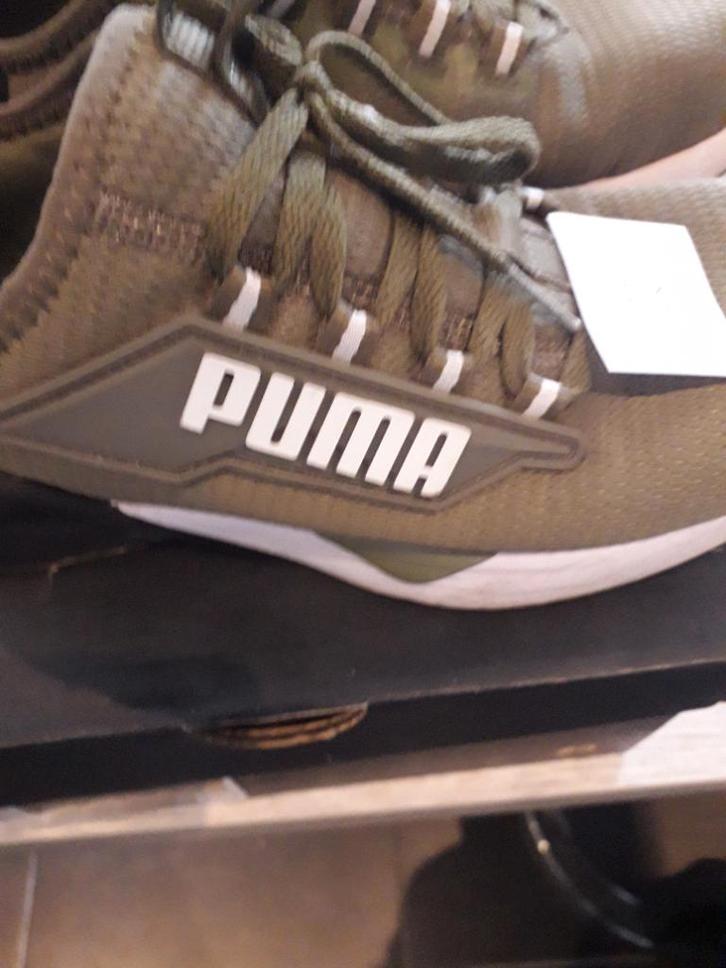 Lot de baskets, Sports & Fitness, Basket, Comme neuf, Chaussures, Enlèvement