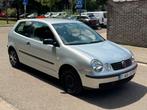 VW Polo // Benzine, Bedrijf, Handgeschakeld, Dealer onderhouden, Zilver of Grijs