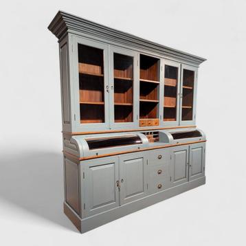 Grutterskast teakhout grijsblauw – Landelijke buffetkast beschikbaar voor biedingen