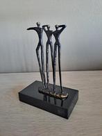 Bronzen beeldje van Corry Ammerlaan op marmeren sokkel, Antiek en Kunst, Ophalen