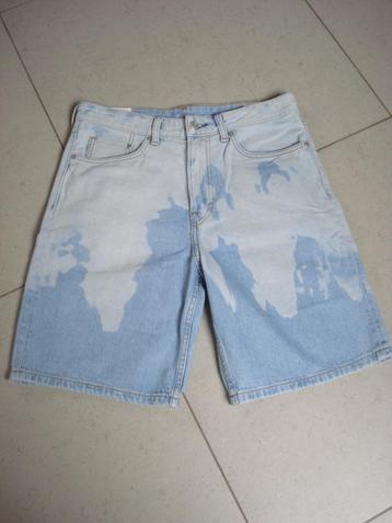 H&M jeansshort, heren/jongens. mt 32  beschikbaar voor biedingen