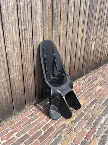 Fietsstoeltje zwart beschikbaar voor biedingen