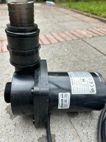 Te koop Messner eco tec. 16000 sterke en zuinige Vijverpomp, Enlèvement ou Envoi, Comme neuf, Pompe de bassin