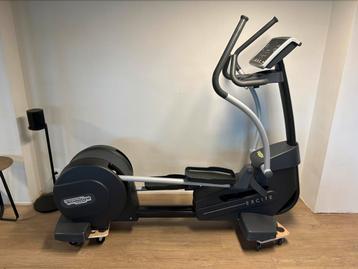 Technogym step self powered beschikbaar voor biedingen