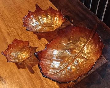 Set van 3 schalen, nieuw, herfstbladeren, decoratie beschikbaar voor biedingen