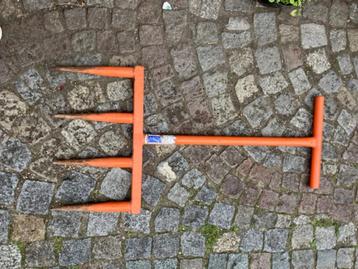 PREIPLANTER  AVR TOOLS 4 TANDEN 4 PRIKKERS beschikbaar voor biedingen