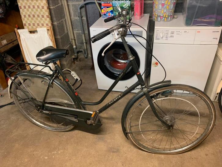 Degelijke Hollandse oldtimer fietsen, Fietsen en Brommers, Fietsen | Dames | Omafietsen, Ophalen of Verzenden