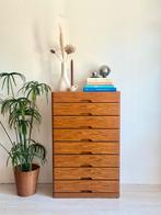 Vintage ladekast jaren ’70 – minimalistisch design, Ophalen, Zo goed als nieuw, Vintage