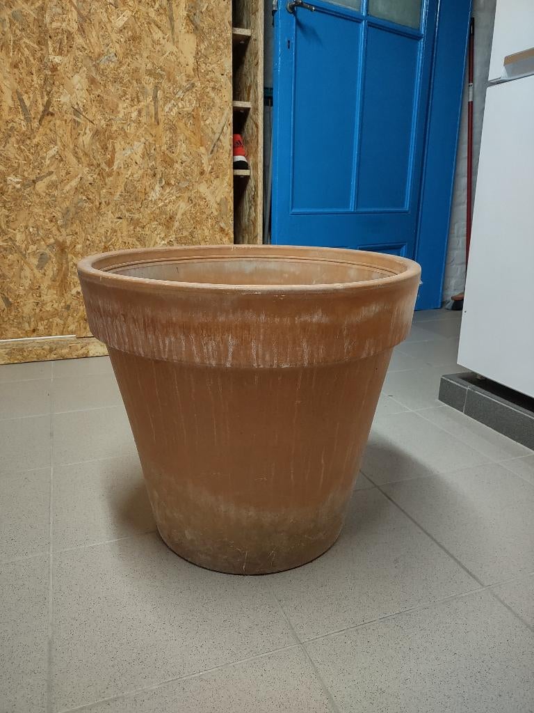 Terracotta vaas voor binnen of buiten 48*48 cm, Ophalen, Zo goed als nieuw