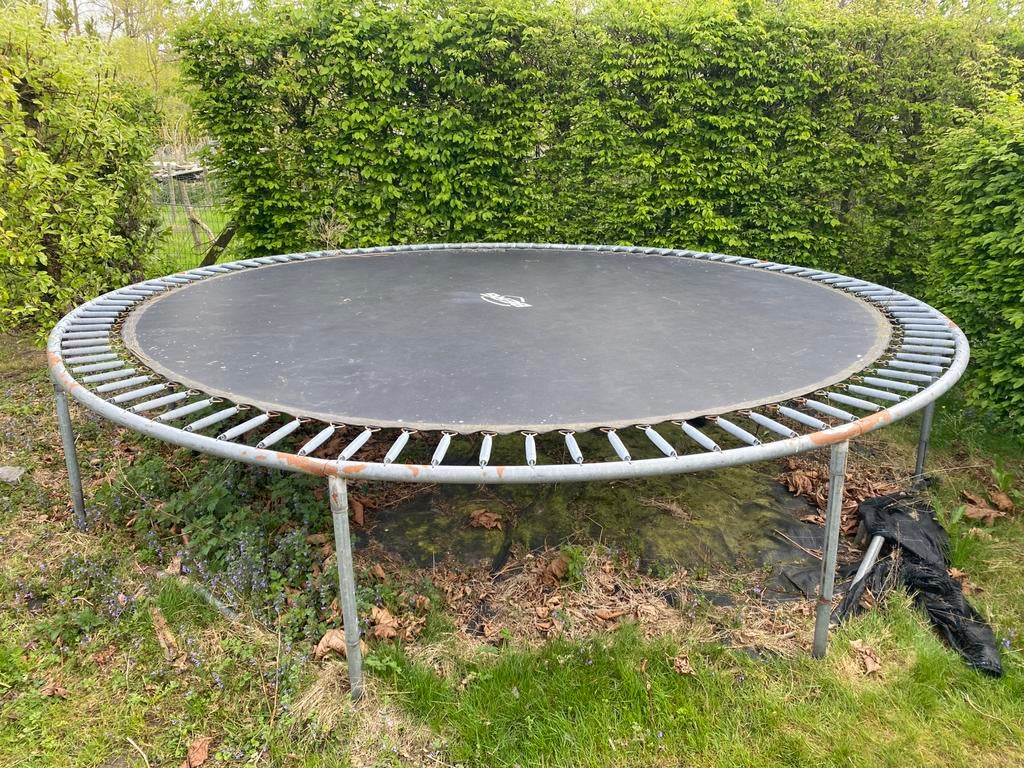 Trampoline Berg 4,30 meter diameter., Ophalen, Gebruikt