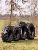 PNEUS PIRELLI 420/70/24 ET BKT 480/70/38, Enlèvement