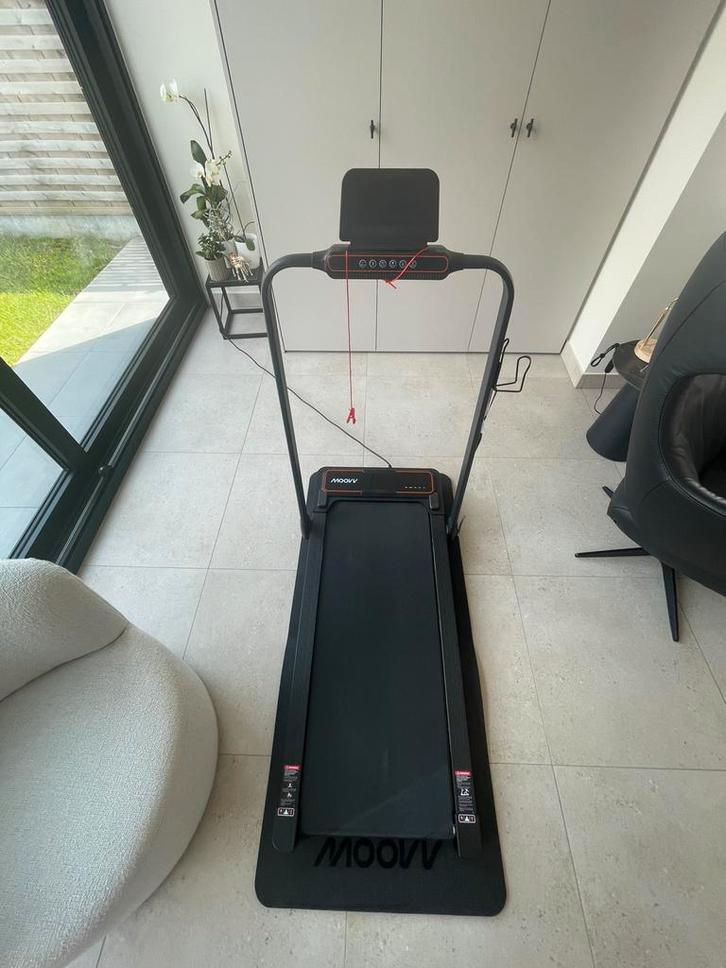 Loopband Moovv pro V3 incline, Sport en Fitness, Fitnessapparatuur, Zo goed als nieuw, Loopband, Ophalen
