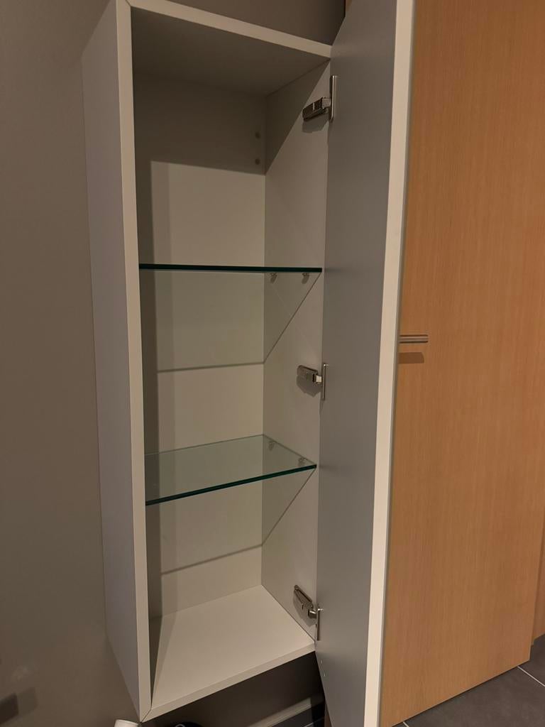 MOOI KASJE VAN WINKEL VANDERMEEREN, Huis en Inrichting, Kasten | Vitrinekasten, Ophalen, Zo goed als nieuw