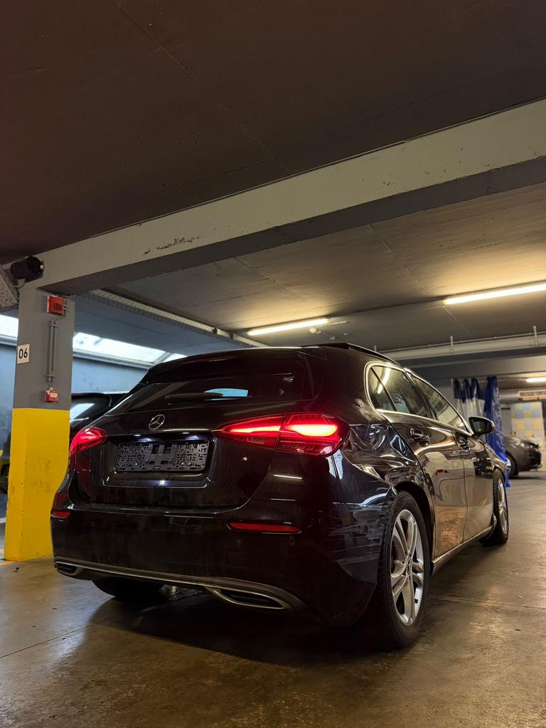 Mercedes Benz Klasse A, Auto's, 140 g/km, 4 cilinders, Leder en Stof, Zwart