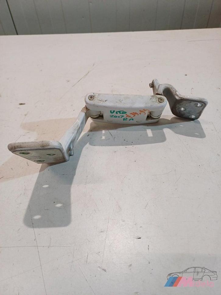 vito achterdeur rechts scharnier artkelnr a6397402237, Auto-onderdelen, Carrosserie, Deur, Mercedes-Benz, Gebruikt, Herkomst onderdeel bekend