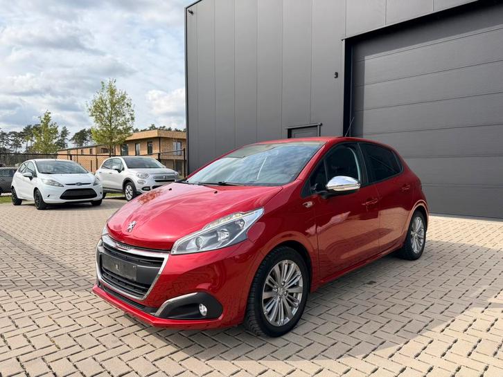 Peugeot 208 STYLE EDITION - NAVI - LED - 73 000 km, Auto's, Peugeot, Bedrijf, Te koop, Bluetooth, Benzine, Euro 6, Berline, 5 deurs