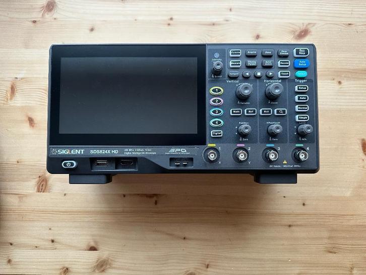 Siglent SDS824X HD-oscilloscoop - zoals nieuw, Doe-het-zelf en Bouw, Meetapparatuur, Zo goed als nieuw, Overige meters, Ophalen
