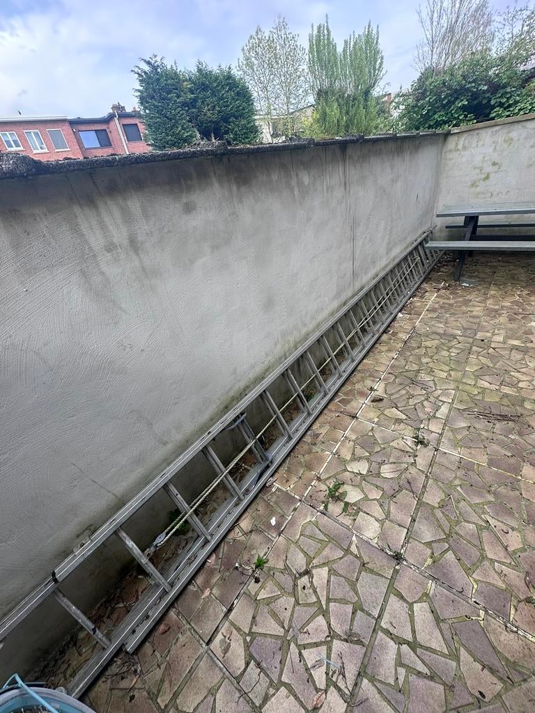 LADDER - 22 treden, Ophalen, Gebruikt, Ladder, Opvouwbaar of Inschuifbaar