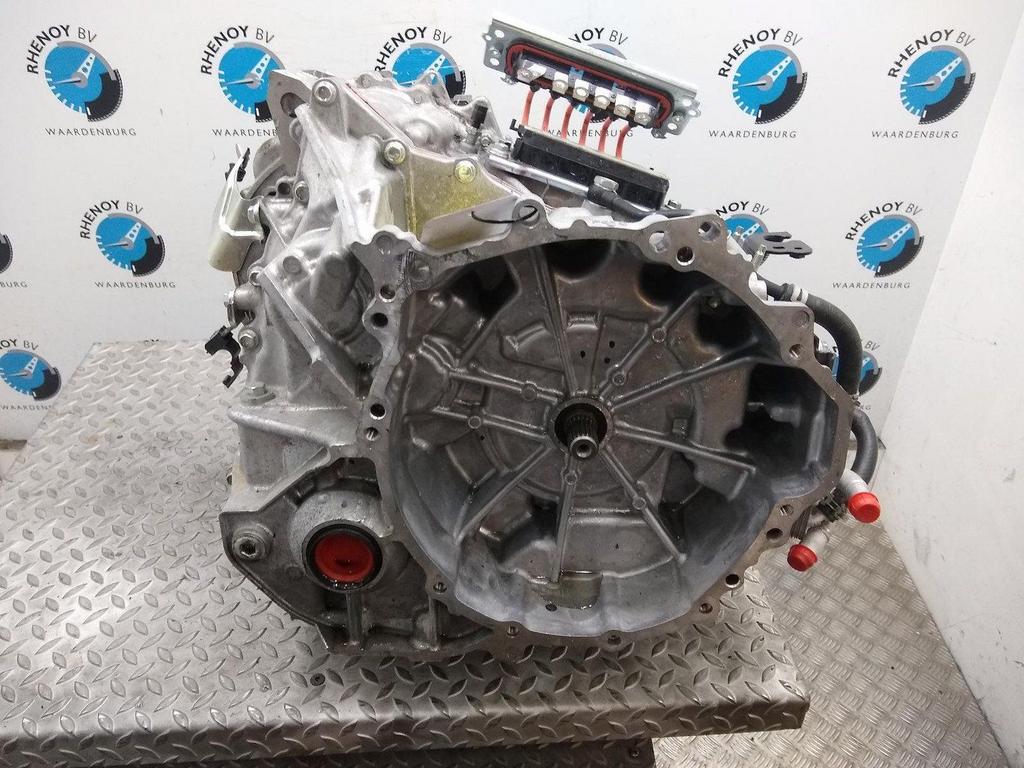 TOYOTA C-HR TRANSMISSIE / VERSNELLINGSBAK 2017, Ophalen of Verzenden, Gebruikt, Stiba lid